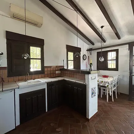 Toro Vista Casita - 1-2 Bedrooms *
