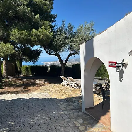 Toro Vista Casita - 1-2 Bedrooms Sayalonga